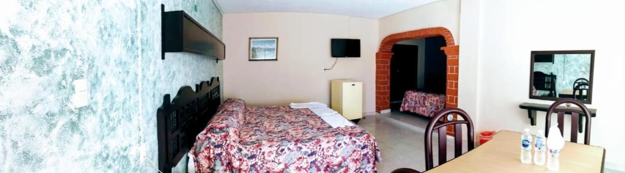 Hotel Del Lago Catemaco Buitenkant foto