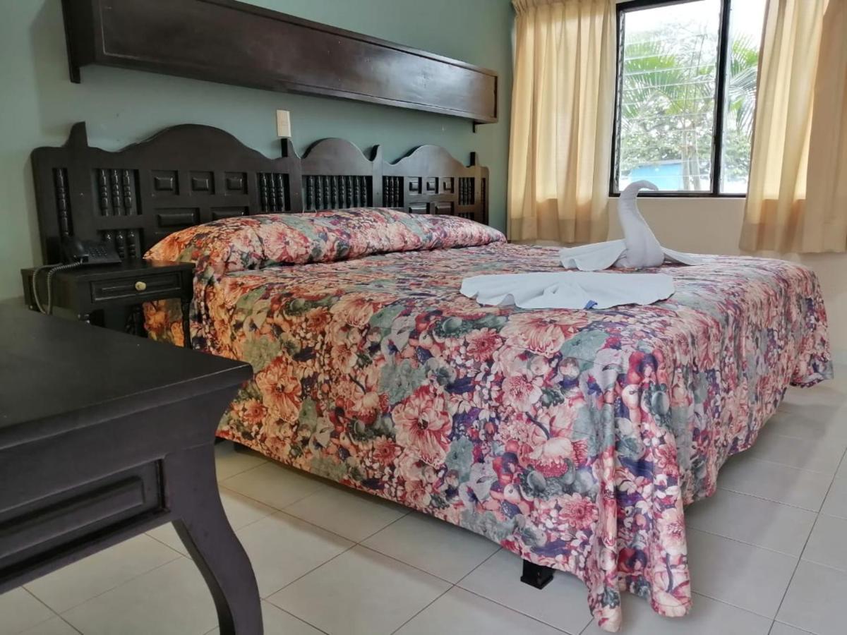 Hotel Del Lago Catemaco Buitenkant foto